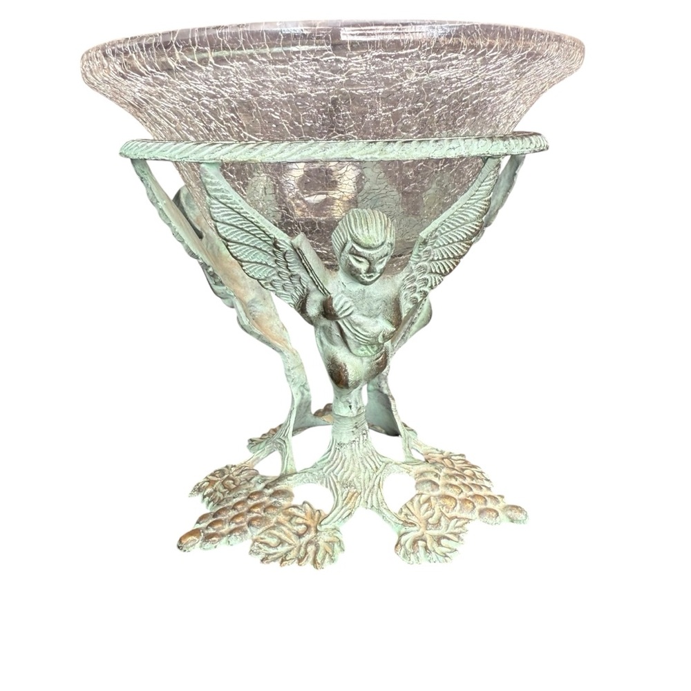 VINTAGE CRACKLE GLASS CENTERPIECE BOWL WITH VERDIGRIS CHERUB BASE - Picture 4 of 9